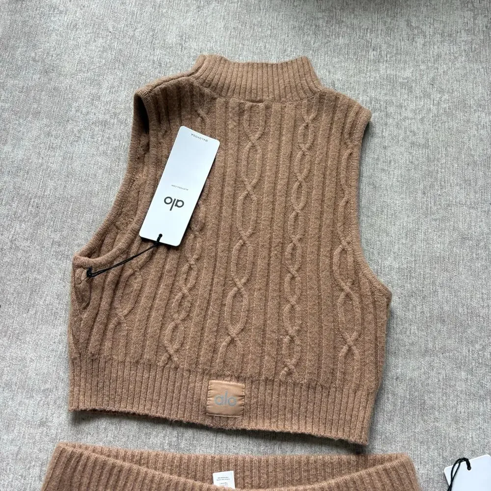 NWT Alo Yoga Winter Bliss Brown Cable Knit Crop Top and Matching Mini Skirt - Picture 5 of 5